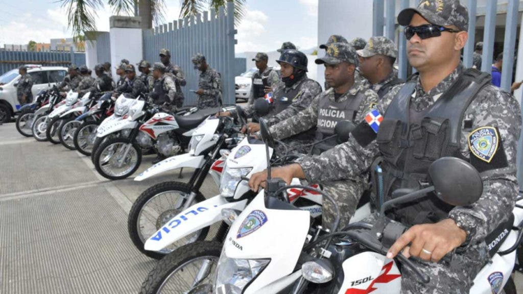 Abinader asegura se necesitan 32 mil policías para garantizar seguridad 1 manpin 1