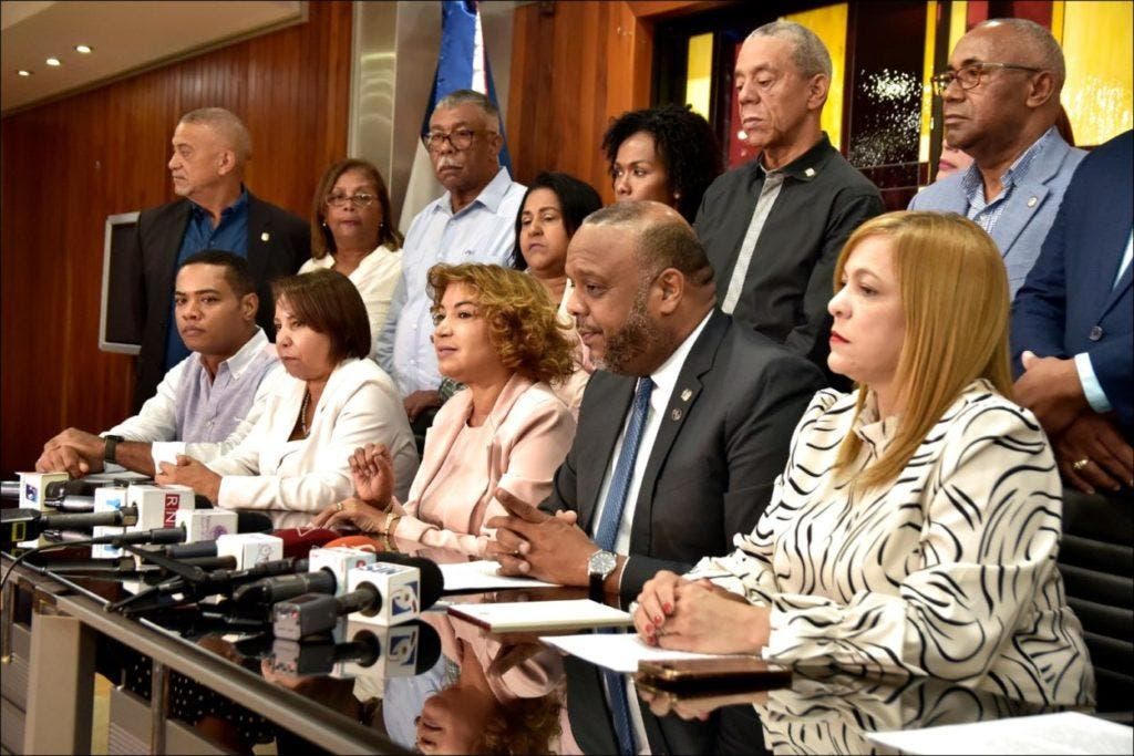 PLD ve desidia Gobierno causó brote de dengue 2 otra del pld
