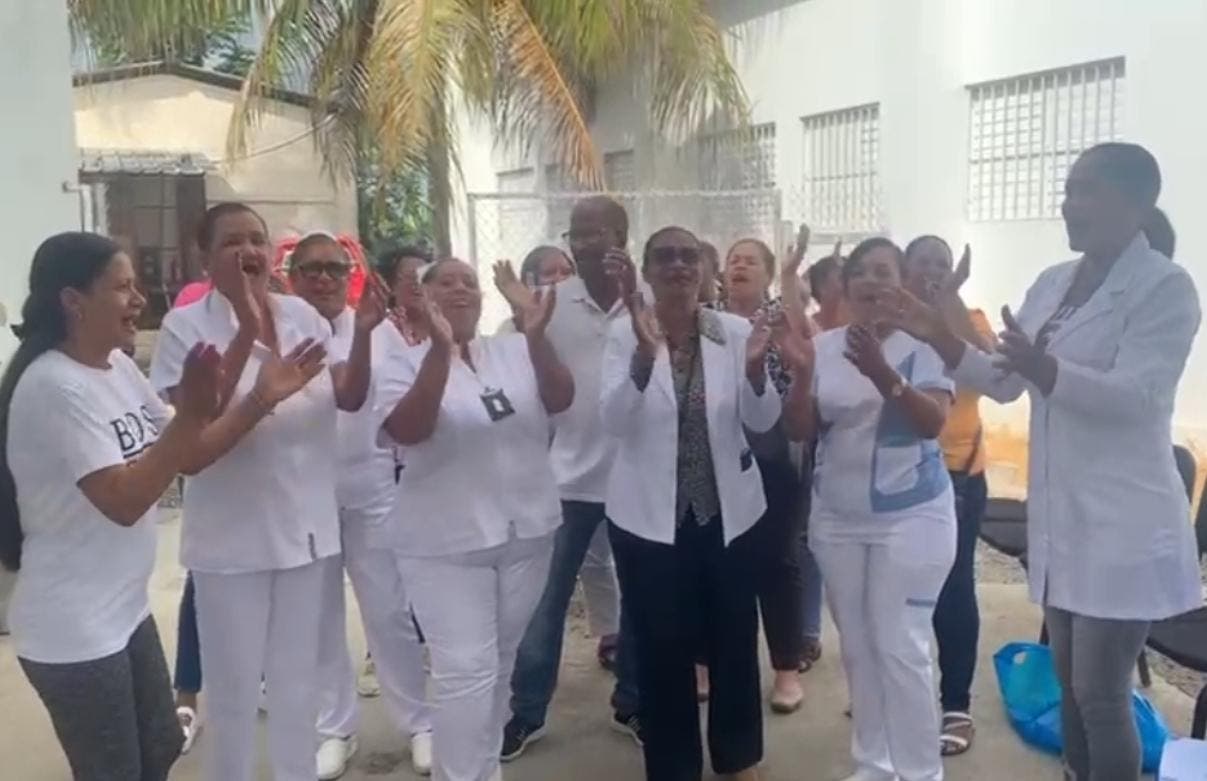 Paro de enfermeras Salcedo es indefinido — El Nacional