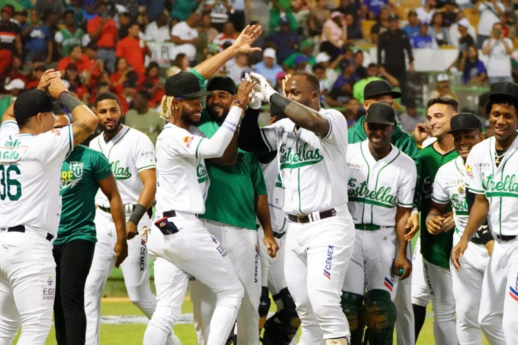Estrellas Orientales: segundo equipo en perder tres finales al hilo 1 Estrellas Orientales: segundo equipo en perder tres finales al hilo