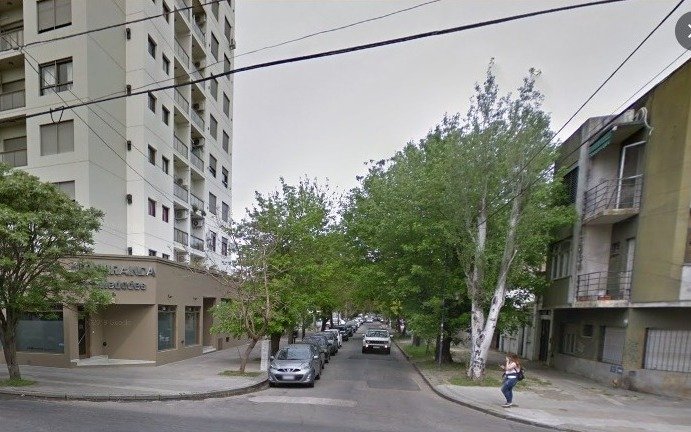El delito toma altura en La Plata: desvalijaron tres departamentos de un piso