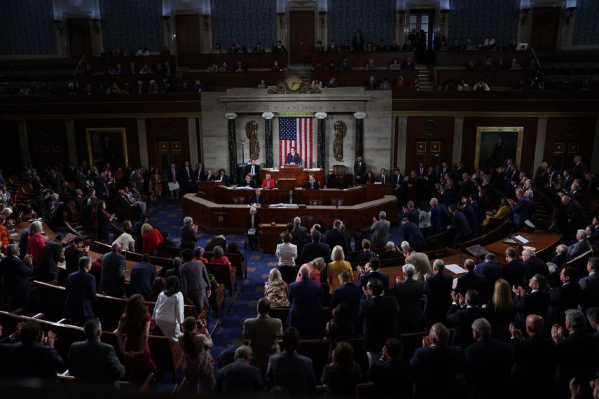 Cámara de Representantes de EEUU aprueba reimposición de sanciones contra Maduro