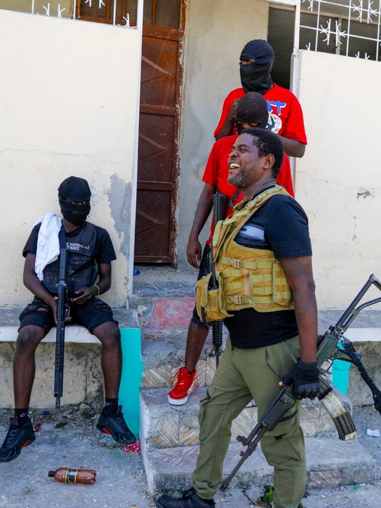 Jefe de bandas advierte que Haití va hacia un genocidio si el primer ministro no renuncia — El Nacional