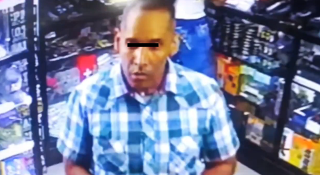 La cámara no perdonó a este “amigo de lo ajeno” que hurtó costoso reloj en Centro Comercial El Valle (Video)