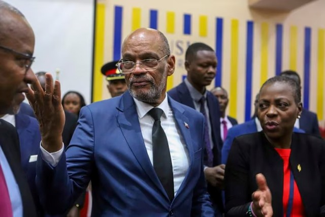 RD rechazó aterrizaje avión con primer ministro de Haití por ser una "papa caliente" — El Nacional