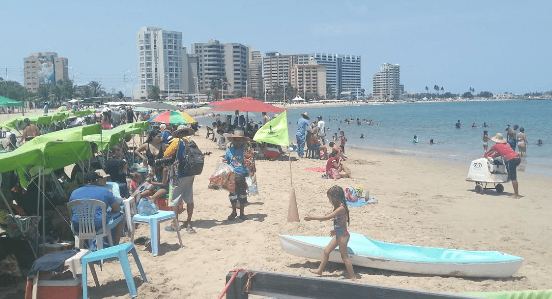 Reportan que inició el incremento de visitantes a las playas de Lechería