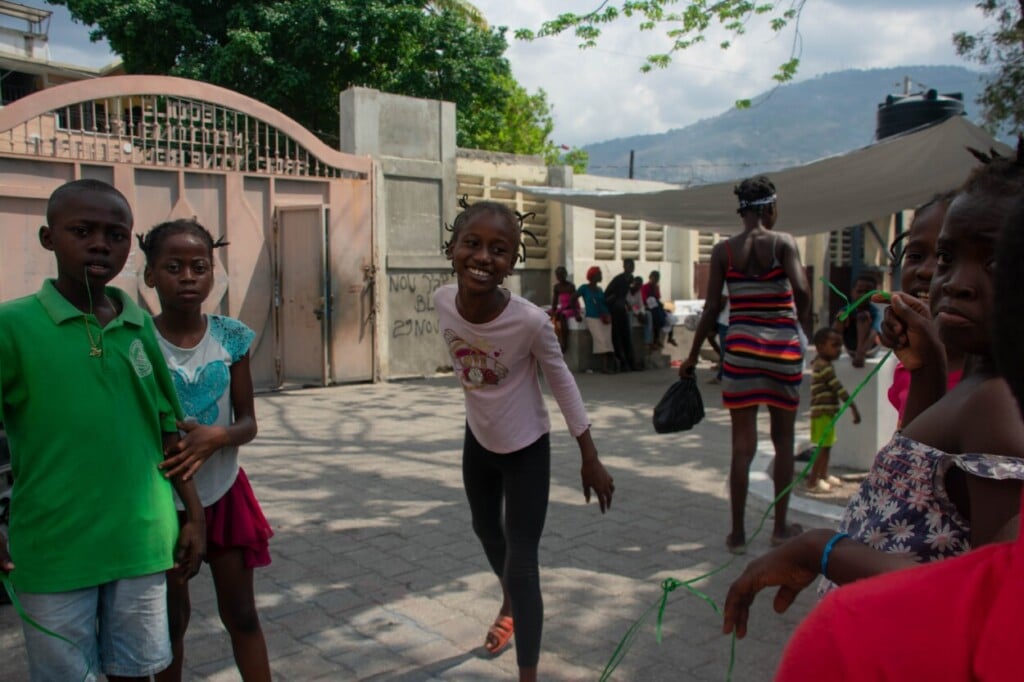 Una relativa calma reina en las calles de Puerto Príncipe tras la tensión del jueves