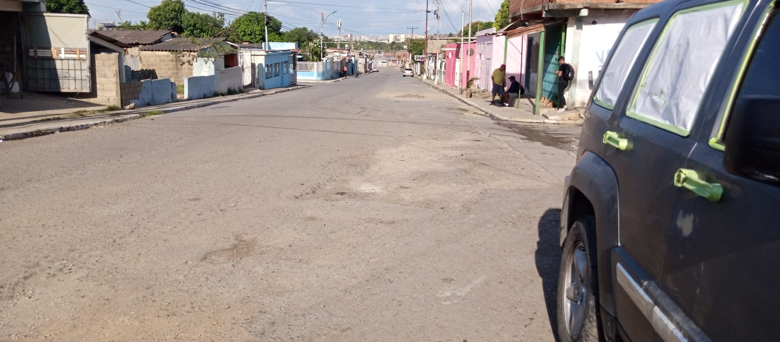 Vecinos de Bello Monte utilizan terreno como vertedero por fallas en el servicio de aseo (+Fotos)