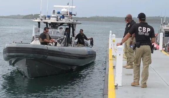 Los dominicanos fueron arrestados con la droga por los CBP, en Puerto Rico