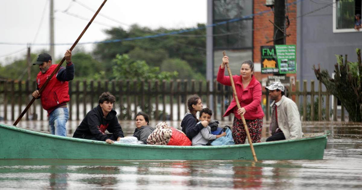 57 muertos por las inundaciones en el sur de Brasil