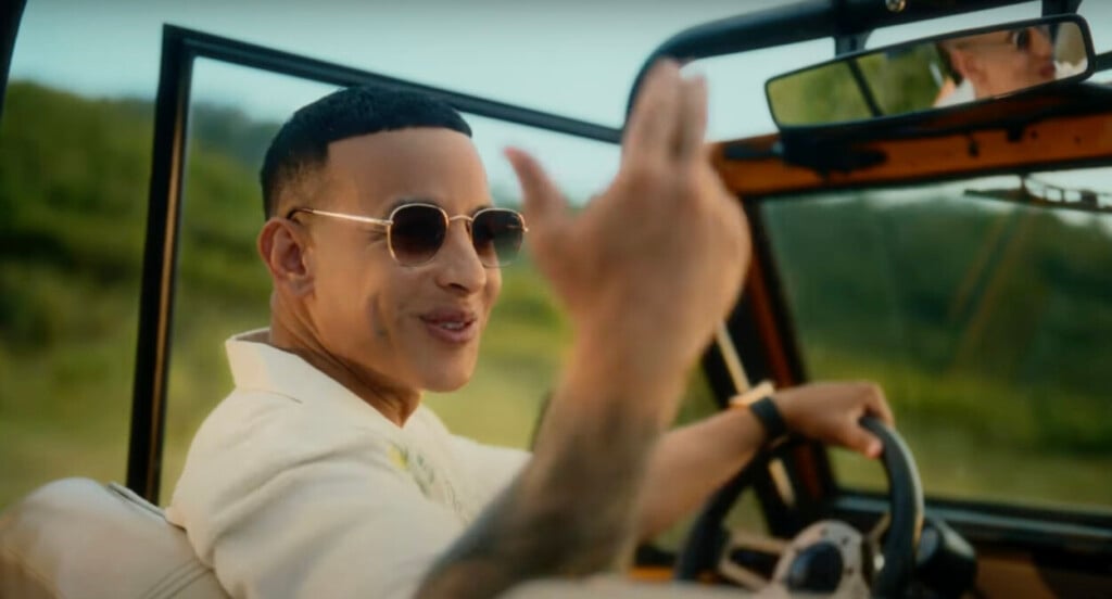 "Con el gran artista Daddy Yankee estamos seguros que seguiremos fortaleciendo la lealtad y conexión emocional de todos los residentes por vacacionar en su isla", dijo en un comunicado Carlos Mercado, director ejecutivo de la CTPR.